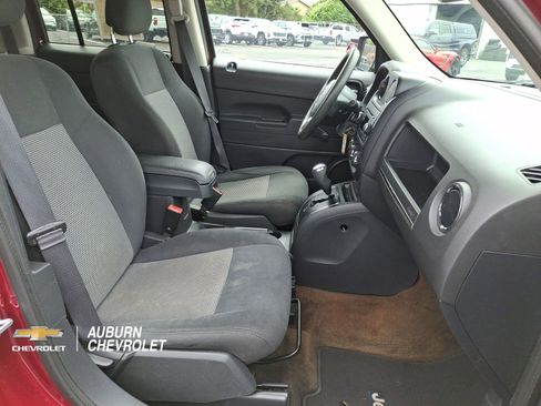 Used 2016 Jeep Patriot Sport FWD image 21