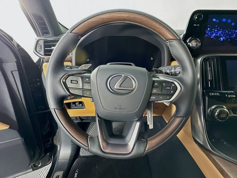 New 2026 Lexus LX 600 4WD w/ Luxury Package image 11