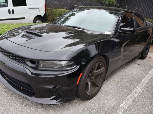 Used 2023 Dodge Charger R/T w/ Blacktop Package image 2