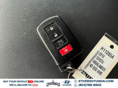 Used 2019 Toyota Highlander Limited Platinum image 47