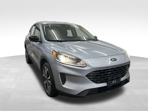 Used 2022 Ford Escape SE w/ SE Sport Appearance Package image 8