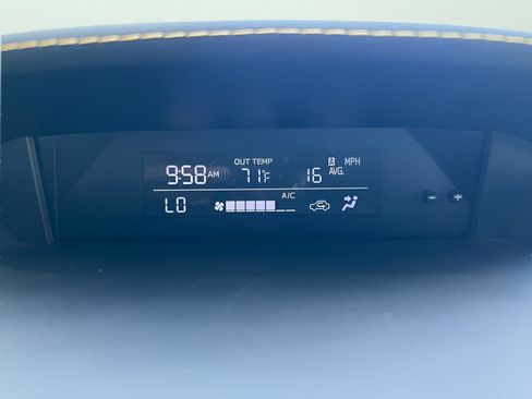 Used 2021 Subaru Crosstrek 2.5i Sport w/ Moonroof Package image 12