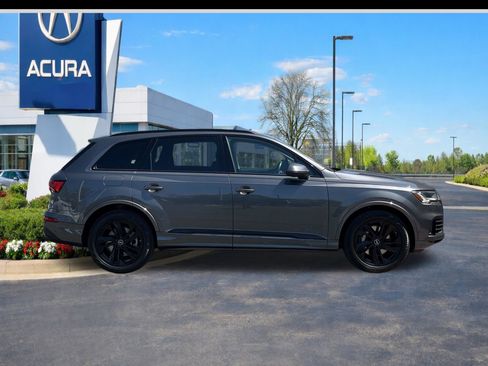 Used 2023 Audi Q7 3.0T Prestige w/ Prestige Package AWD/4WD image 7