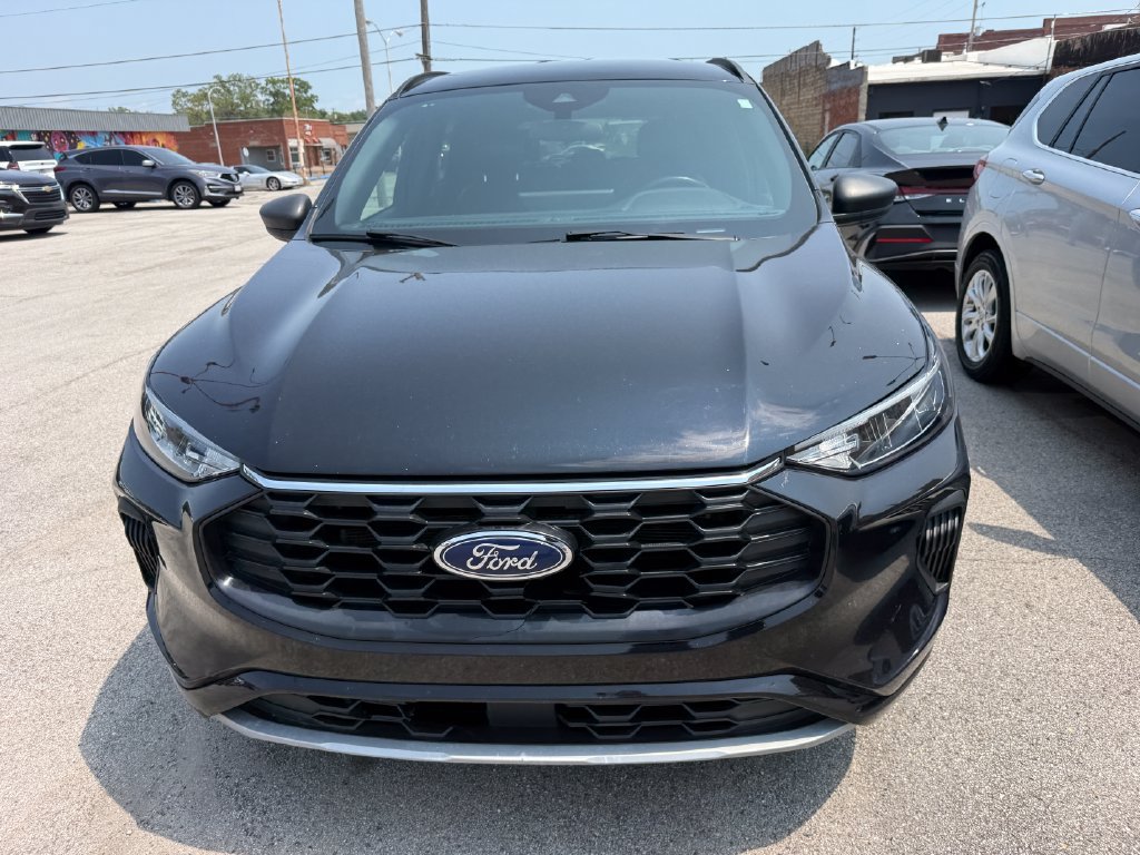 Used 2023 Ford Escape ST-Line w/ Tech Pack #1 FWD image 10