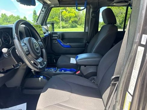 Used 2014 Jeep Wrangler Unlimited Sport w/ Quick Order Package 24S AWD/4WD image 16