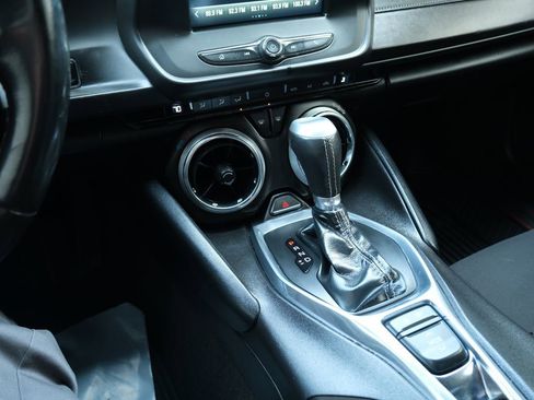 Used 2017 Chevrolet Camaro LT RWD image 21