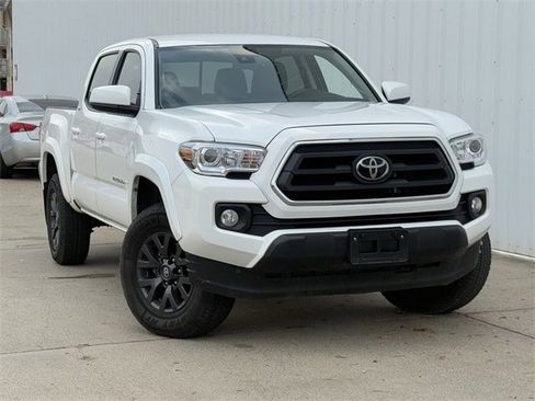 Used 2023 Toyota Tacoma SR5 image 2