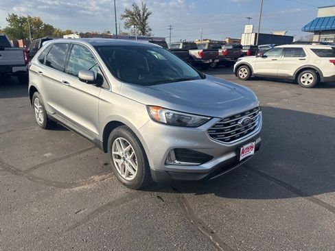 Used 2022 Ford Edge SEL w/ Class II Trailer Tow Package image 3