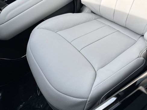 New 2025 Land Rover Range Rover Sport image 26