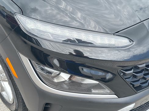 Used 2023 Hyundai Kona SE AWD/4WD image 31