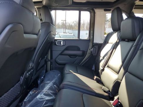 New 2026 Jeep Wrangler Unlimited Rubicon 392 image 15