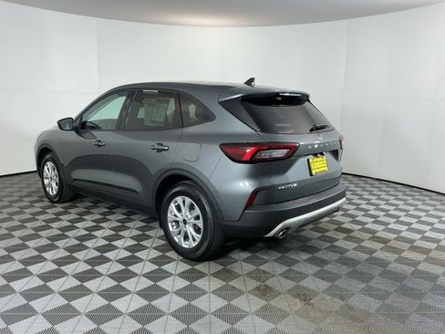 Used 2025 Ford Escape Active w/ Cold Weather Package image 7