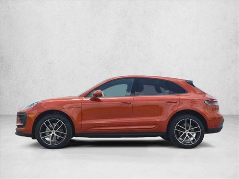 Used 2022 Porsche Macan AWD/4WD image 9