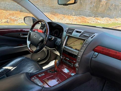 Used 2007 Lexus LS 460 RWD image 29