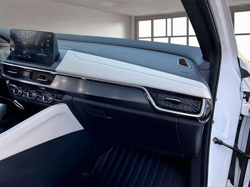 Certified 2025 Acura ADX A-Spec image 17