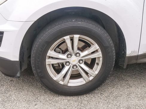 Used 2017 Chevrolet Equinox LS FWD image 5