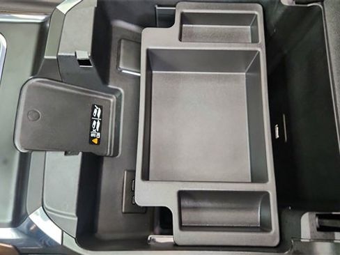 Used 2024 Chevrolet Silverado 3500 High Country image 53