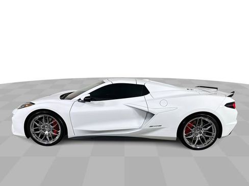 Used 2024 Chevrolet Corvette Z06 w/ Chrome Exterior Badge Package RWD image 5