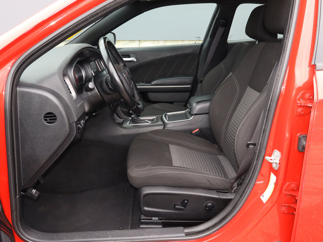 Used 2023 Dodge Charger SXT RWD image 7