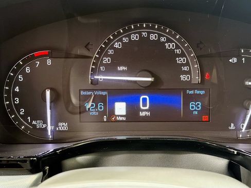 Used 2018 Cadillac XT5 Luxury w/ Driver Awareness Package FWD image 14