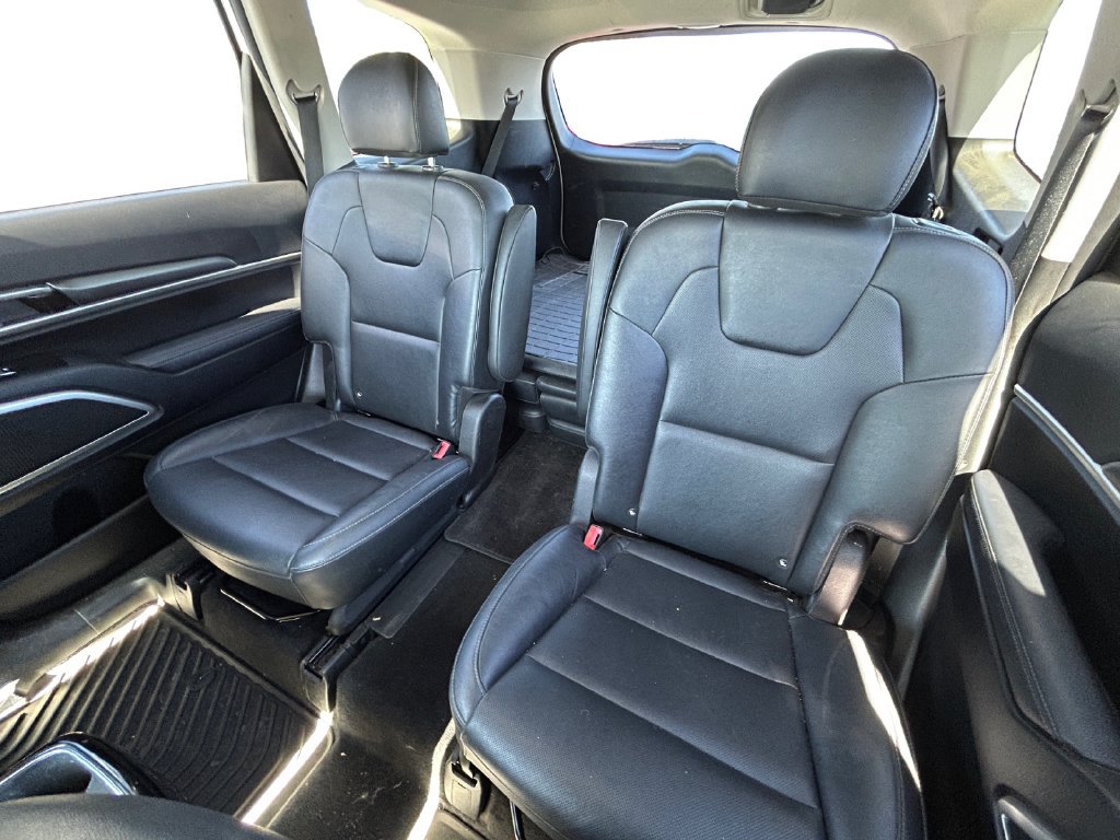 Used 2022 Kia Telluride S AWD/4WD image 13
