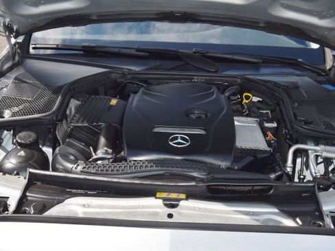 Used 2018 Mercedes-Benz C 300 4MATIC Sedan image 38