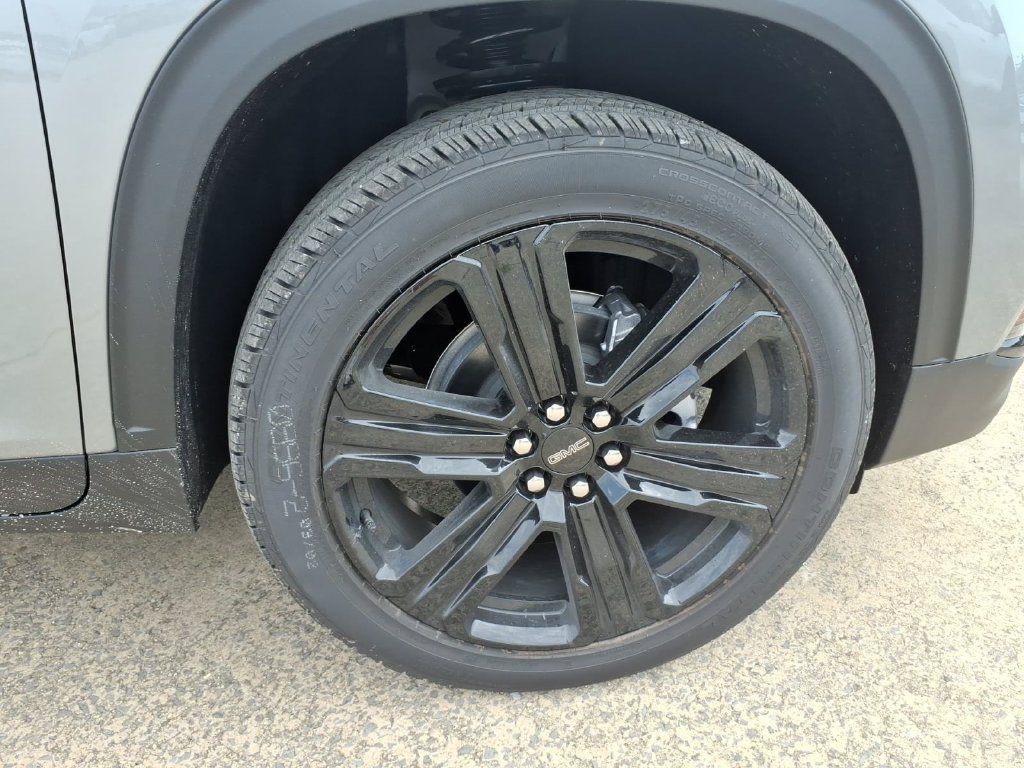 New 2027 GMC Acadia Elevation w/ Black Edition FWD image 9