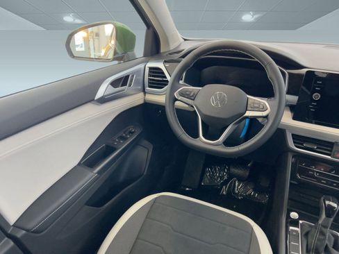 New 2026 Volkswagen Taos SE image 34