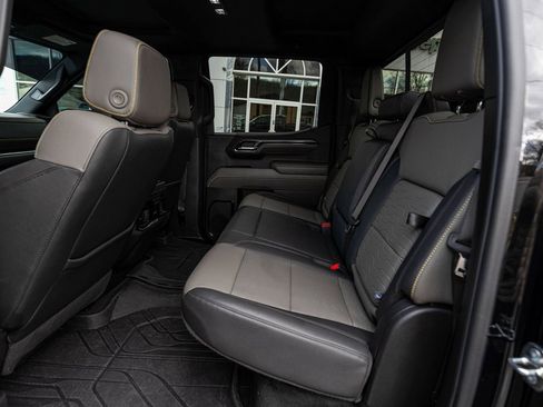 Used 2024 Chevrolet Silverado 1500 ZR2 w/ Technology Package image 21