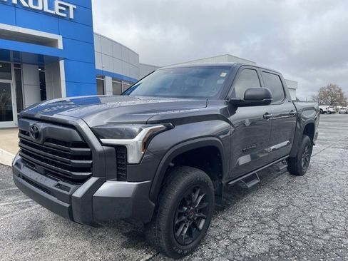 Used 2025 Toyota Tundra SR5 image 2