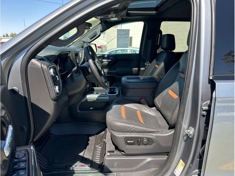 Used 2021 GMC Sierra 1500 AT4 w/ AT4 Value Package AWD/4WD image 18