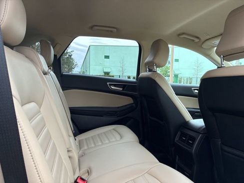 Used 2022 Ford Edge SEL w/ Convenience Package image 24