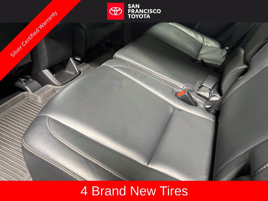 Certified 2017 Toyota Highlander XLE AWD/4WD image 16