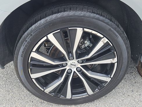 Used 2024 Volvo XC60 B5 Plus w/ Climate Package AWD/4WD image 30