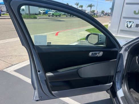Used 2024 Hyundai Ioniq 6 SE RWD image 23