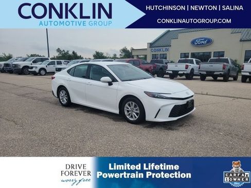 Used 2025 Toyota Camry LE FWD image 1