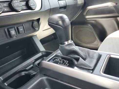Used 2023 Toyota Tacoma SR5 w/ Technology Package AWD/4WD image 15