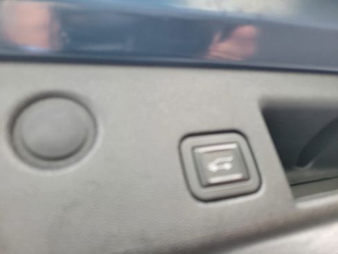 Certified 2020 Chevrolet Equinox LT image 8