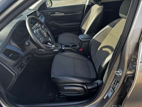 Used 2021 Kia Seltos S AWD/4WD image 15