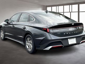 New 2025 Hyundai Sonata SE video 3