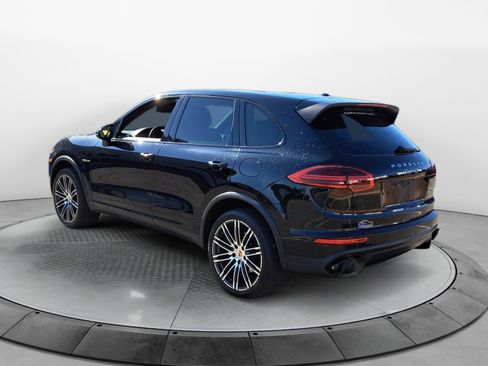 Used 2015 Porsche Cayenne S w/ Premium Package AWD/4WD image 5