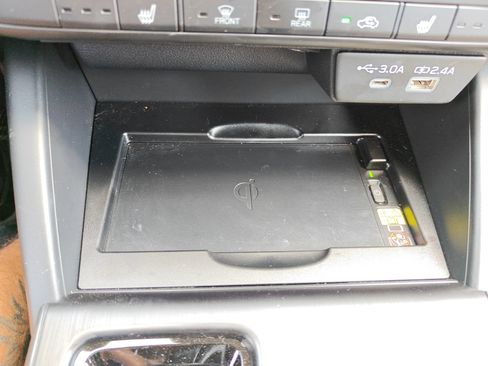 Used 2026 Subaru Outback Limited AWD/4WD image 37