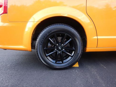 Used 2020 Dodge Grand Caravan GT image 25