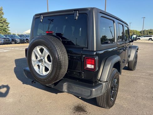 Used 2021 Jeep Wrangler Unlimited Sport image 3