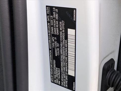 Certified 2026 Volvo XC40 B5 Plus w/ Protection Package Premier image 20