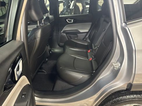 Used 2024 Jeep Compass Limited image 25