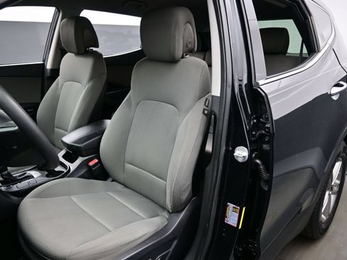 Used 2017 Hyundai Santa Fe Sport FWD image 11