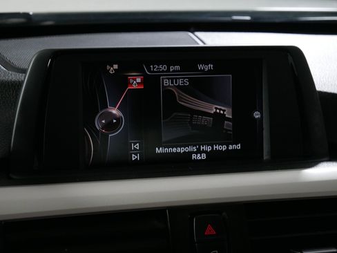 Used 2015 BMW 320i xDrive Sedan AWD/4WD image 22