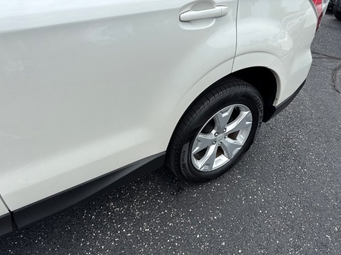 Used 2015 Subaru Forester 2.5i Limited AWD/4WD image 11