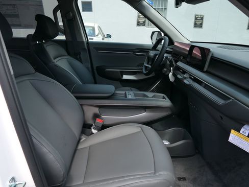 New 2026 Kia EV9 Light image 24